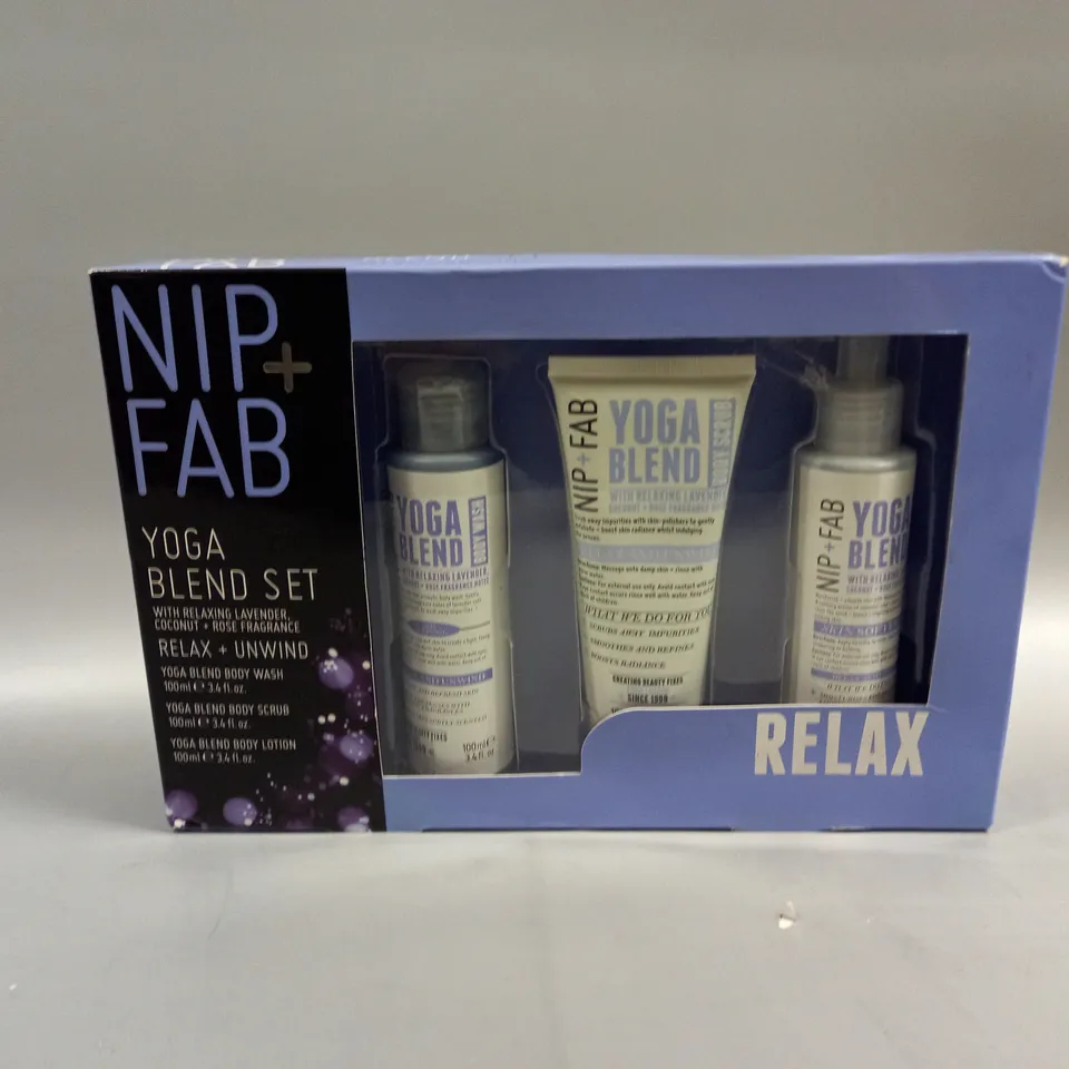 NIP+FAB YOGA BLEND SET 