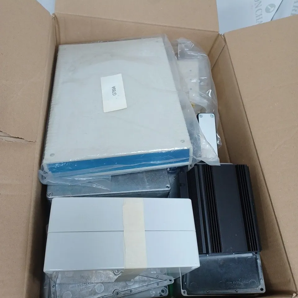 BOX OF ASSORTED METAL CONTAINERS AND METAL STORAGE CONTAINERS 