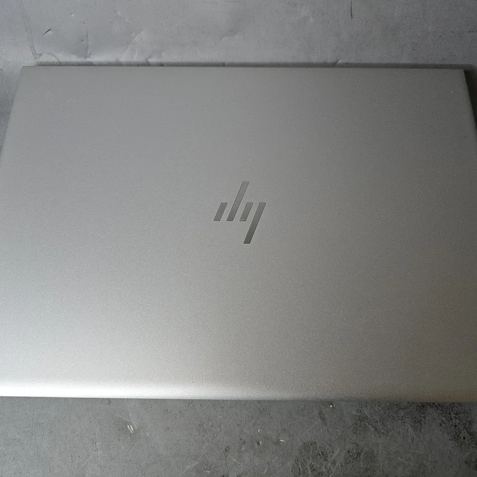 HP ELITE BOOK 840 H6