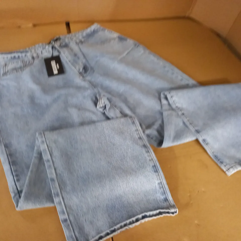 MISSGUIDED JEANS IN BLUE - 16 (XL)
