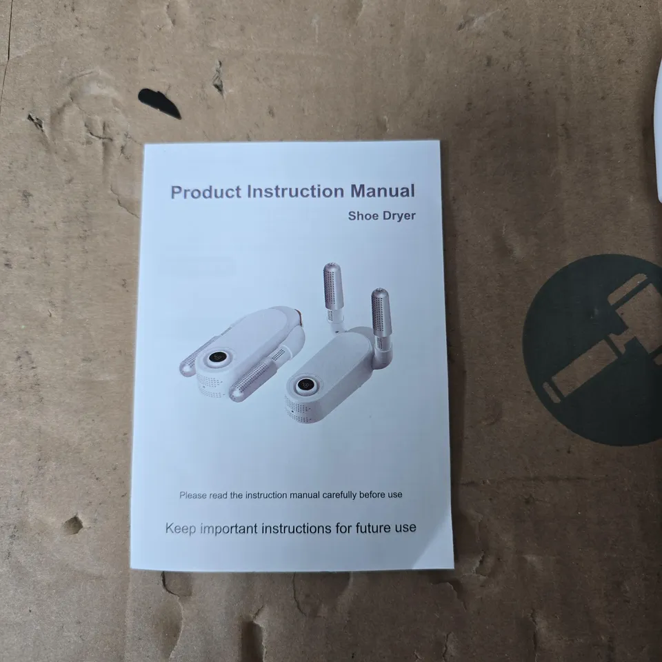 WHITE SHOE DRYER WITH DUAL VENTED ARMS AND 60MIN TIMER