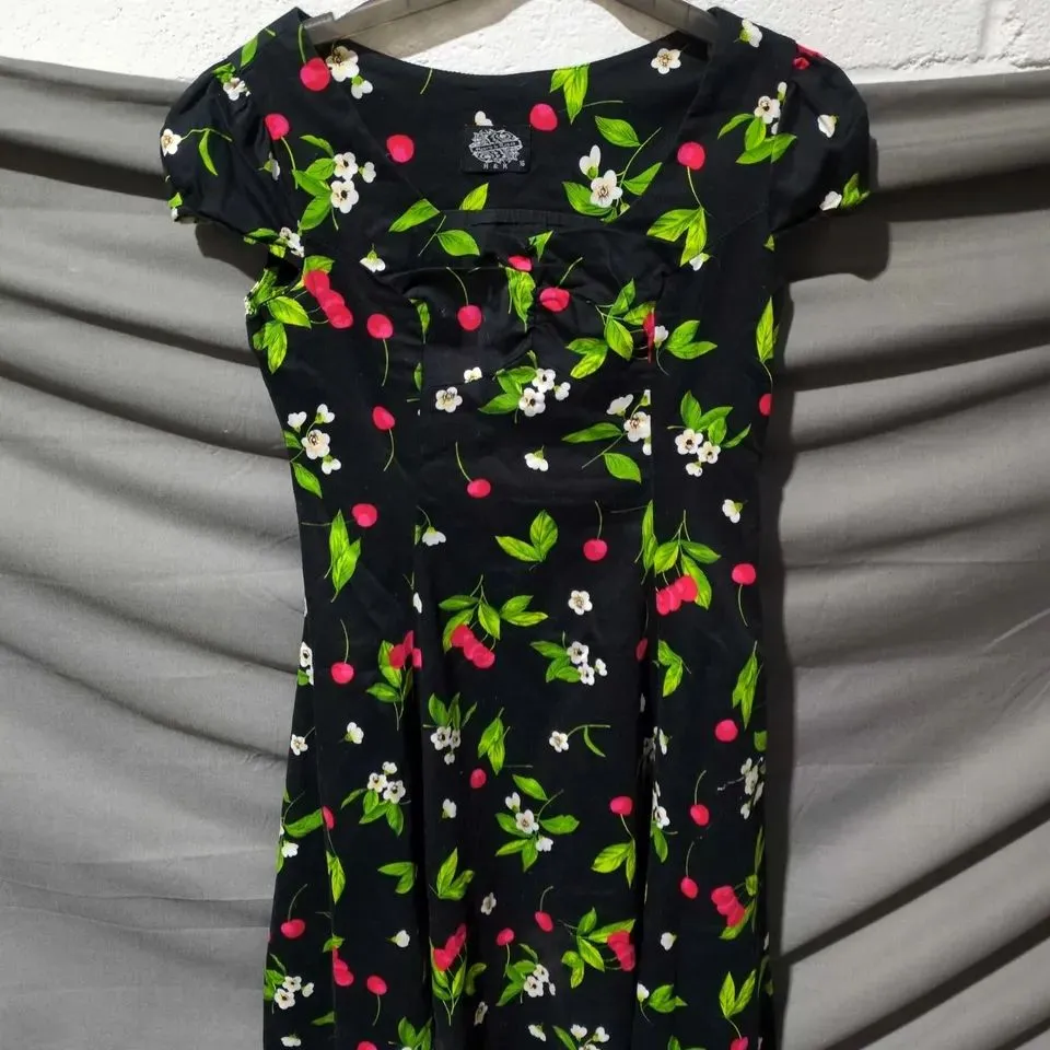 HEARTS & ROSES VINTAGE STYLE CHERRY PRINT DRESS – BLACK WITH RED CHERRIES, UK 16