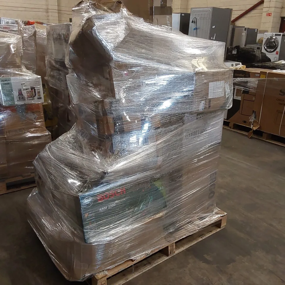 PALLET OF APPROXIMATELY 12 UNPROCESSED RAW RETURN HOUSEHOLD AND ELECTRICAL GOODS TO INCLUDE;