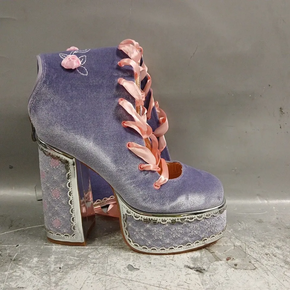 BOXED PAIR OF KOI GUILTLESS GHOST LACE UP PLATFORM LONG BOOTS IN LILAC SIZE UK 6
