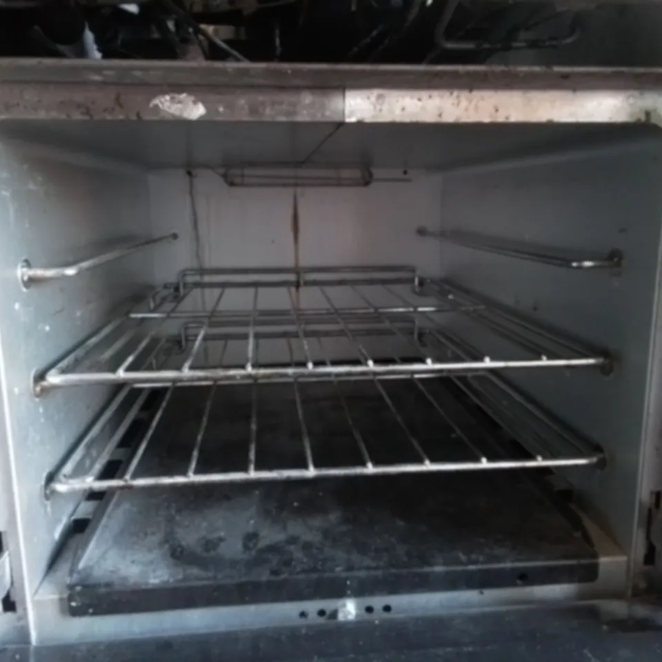 THOR COMMERCIAL 4 BURNER GAS OVEN