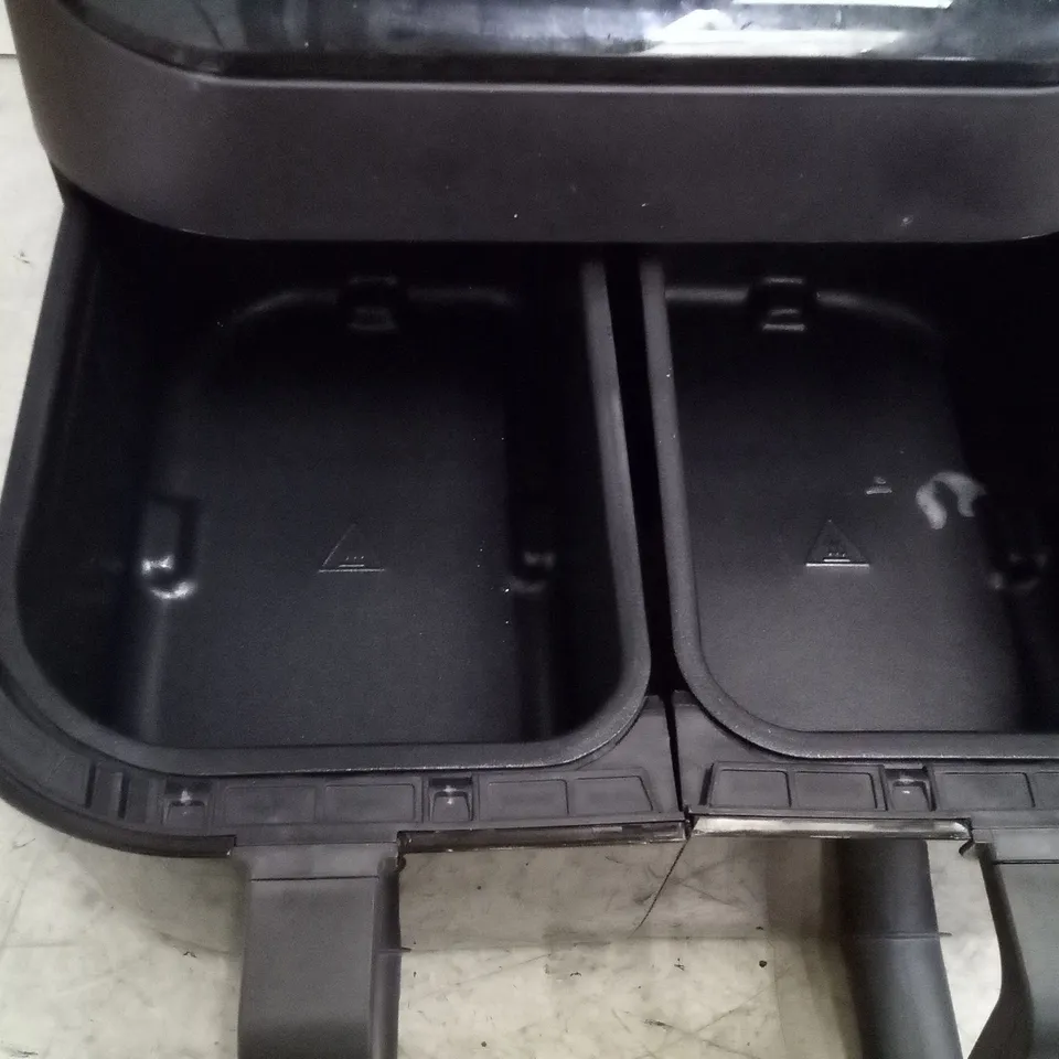 BOXED INSTANT VORTEX 8 IN 1 PLUS DOUBLE AIR FRYER 7.6L 