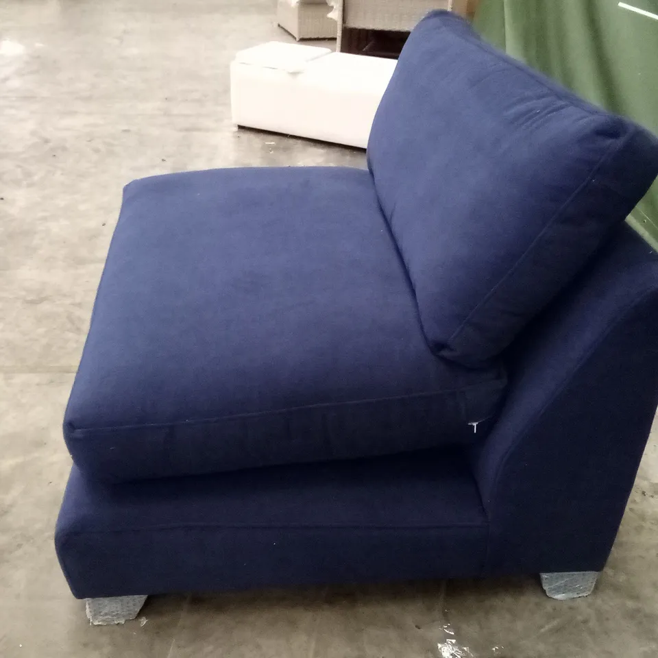 QUALITY THE LOUNGE CO DESIGNER LOLA LARGE CENTRE UNIT - BLUE FABRIC 