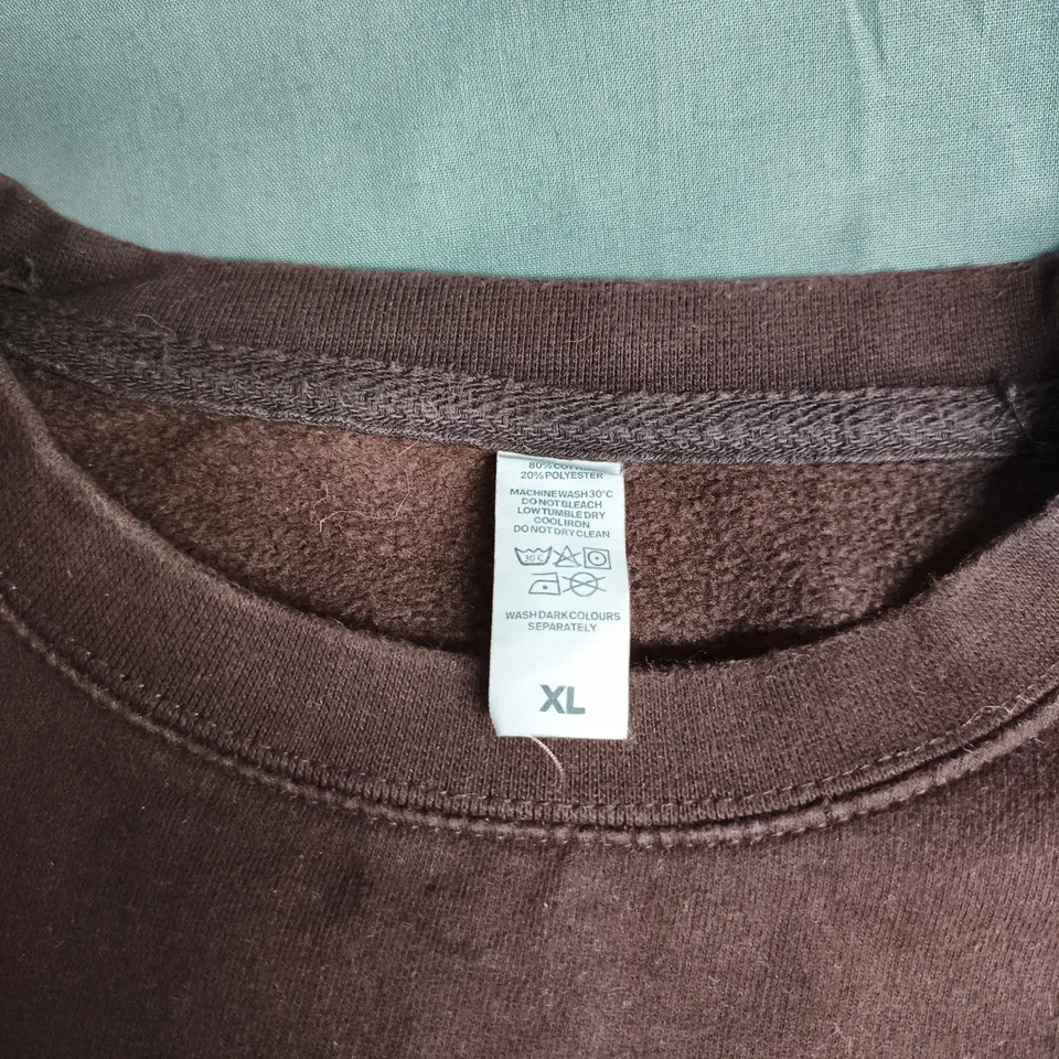 NIKE BROWN SWEATSHIRT – XL