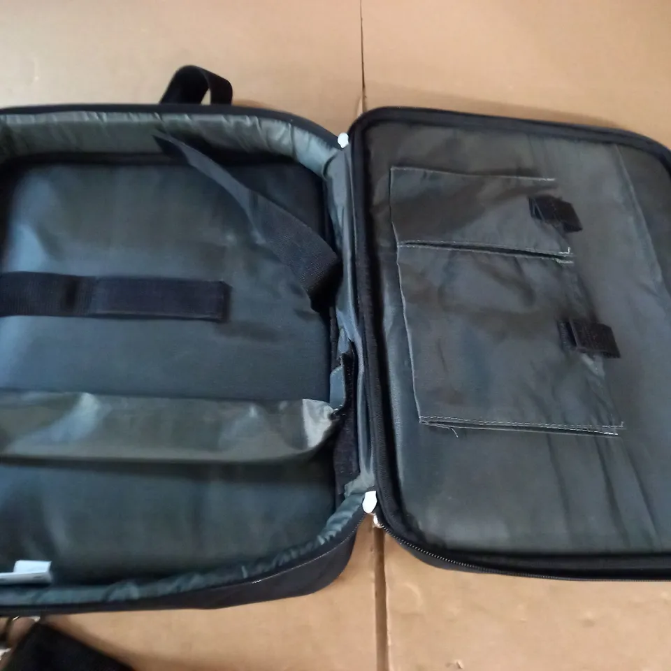 TARGUS LAPTOP BAG