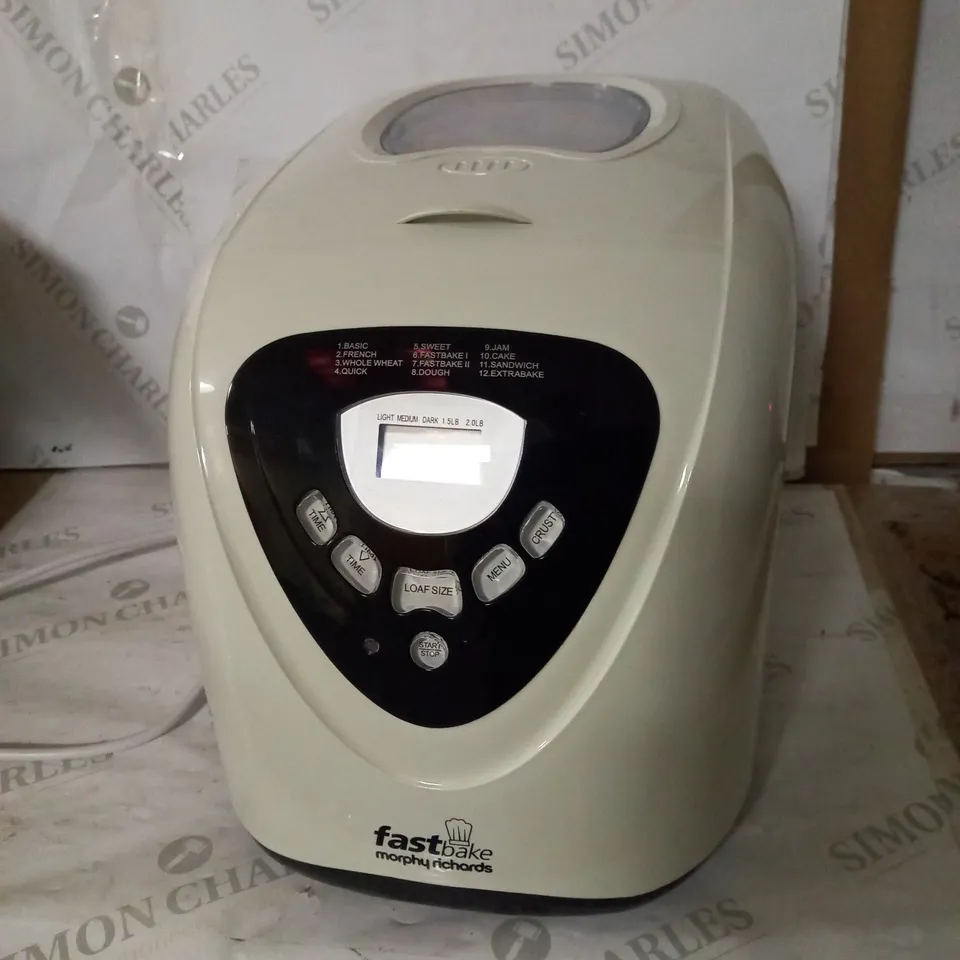 MORPHY RICHARDS FASTBAKE BREADMAKER