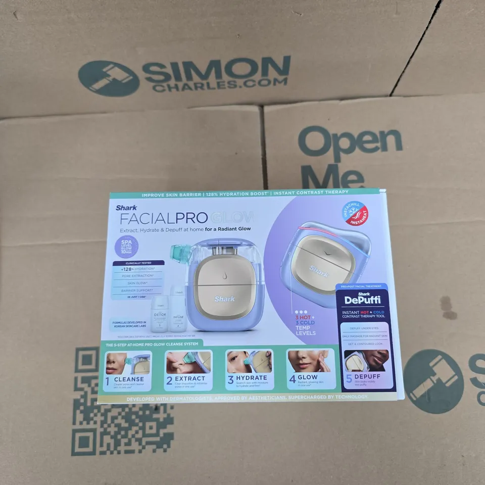 SHARK FACIAL PRO GLOW AT-HOME SKINCARE DEVICE – BOXED KIT