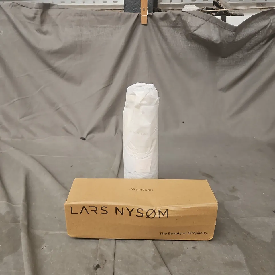 LARS NYSOM STAINLESS STEEL DRINKING BOTTLE, BEIGE 500ML BOXED