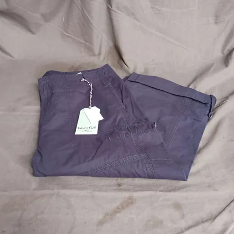 WEIRD FISH SALENA 3/4 LENGTH TROUSERS IN NAVY SIZE 16