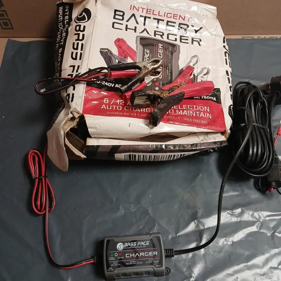 BASS FACE INTELLIGENT BATTERY CHARGER 6/12V WITH CLAMP LEADS – BOXED