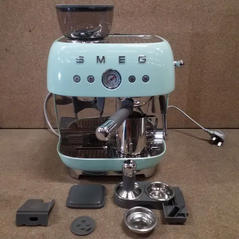 BOXED SMEG ESPRESSO COFFEE MACHINE WITH GRINDER
