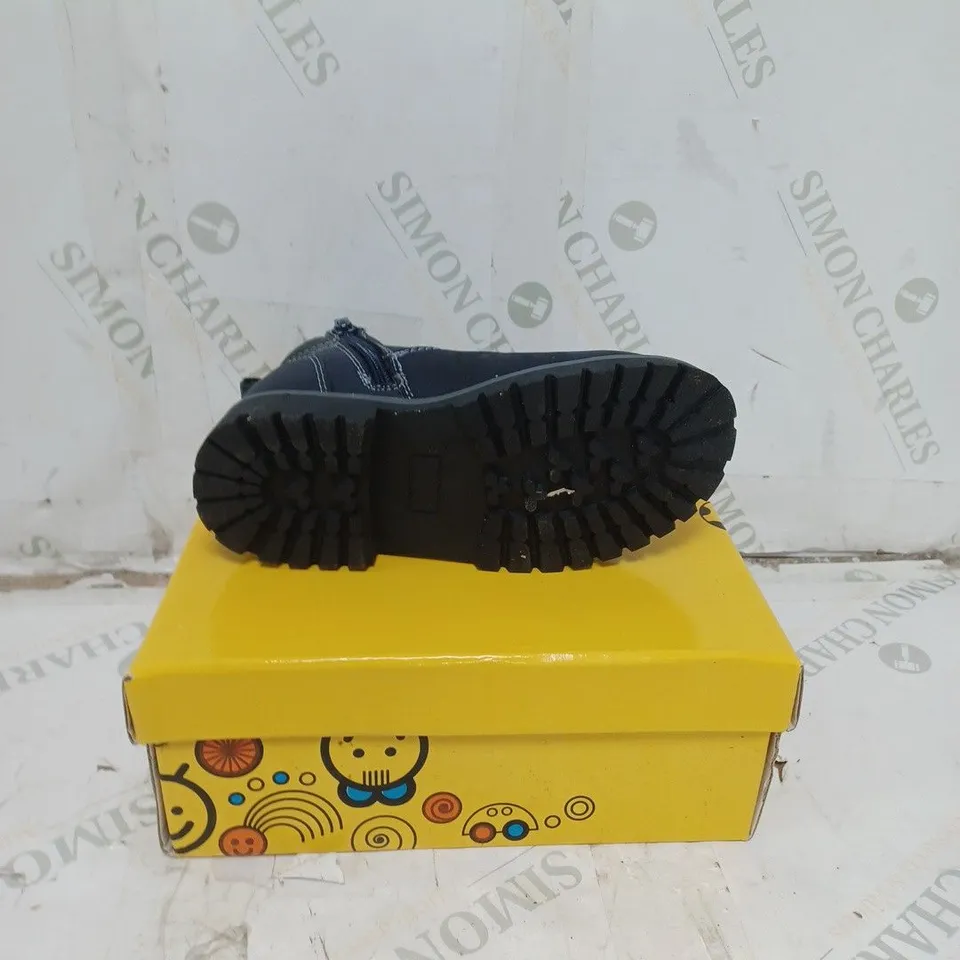 LOT OF 12 PAIRS OF KENKA CHILDREN'S BOOTS