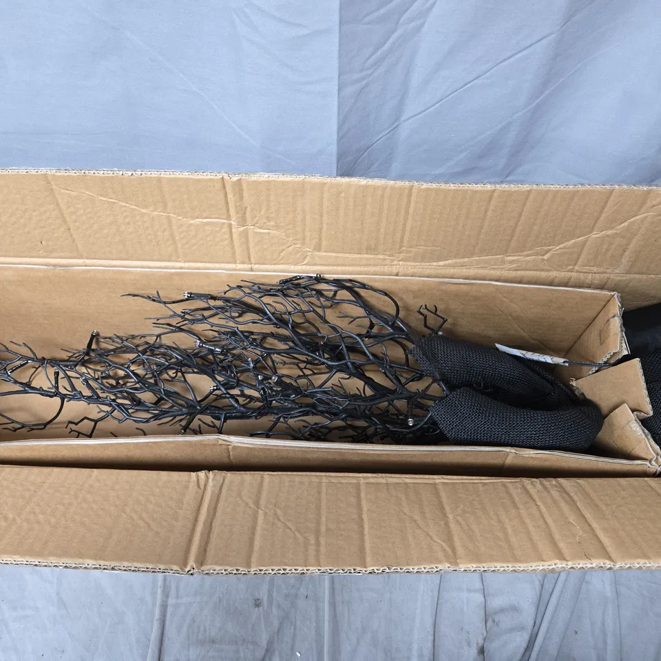 BLACK HALLOWEEN TREE IN BAG