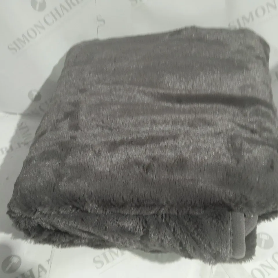 COZEE HOME VELVETSOFT HEATED THROW IN CHARCOAL 