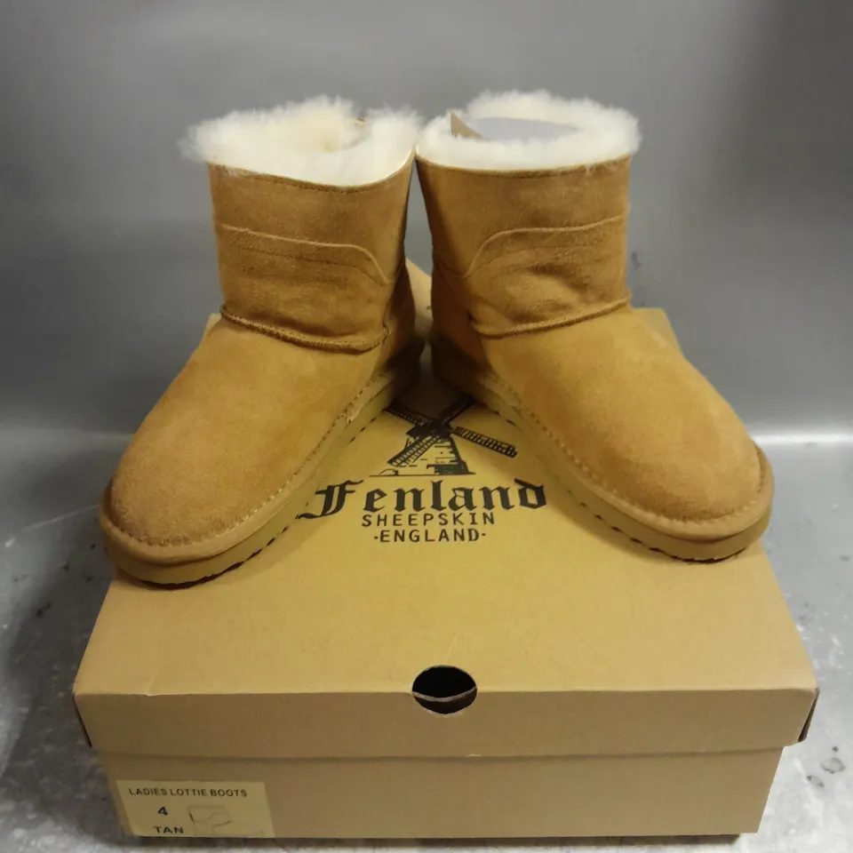 BOXED PAIR OF FENLAND SHEEPSKIN ENGLAND LADIES LOTTIE BOOTS IN TAN SIZE UK 4