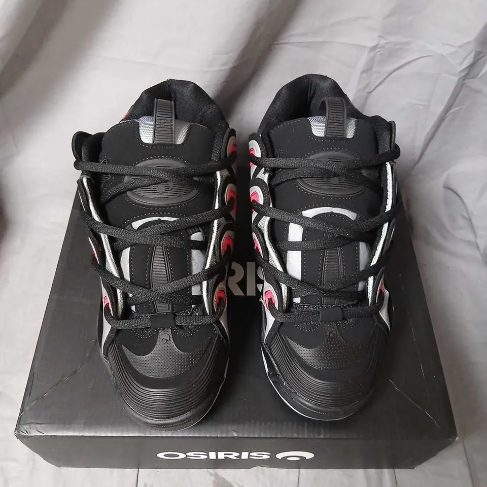OSIRIS D3 2001 SNEAKERS – BLACK, GREY & RED, US 11 (UK 10)