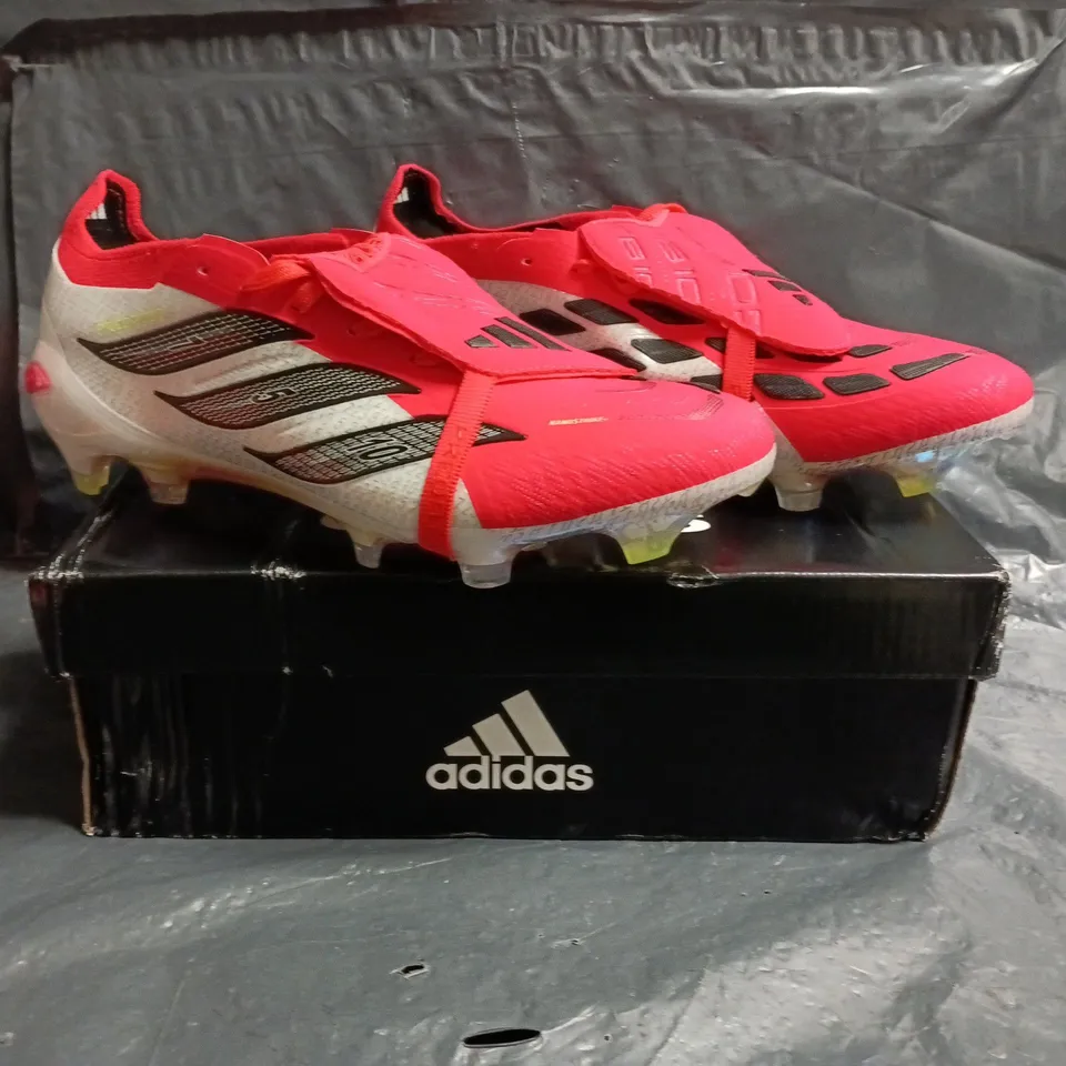 BOXED PAIR OF ADIDAS PREDATOR FOOTBALL BOOTS IN GREY/RED SIZE UK 8