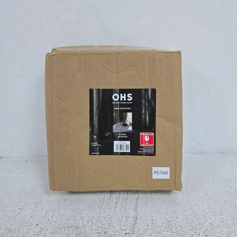OHS RIBBED ROUND TRAY IN NATURAL 20 X 20 X 3CM