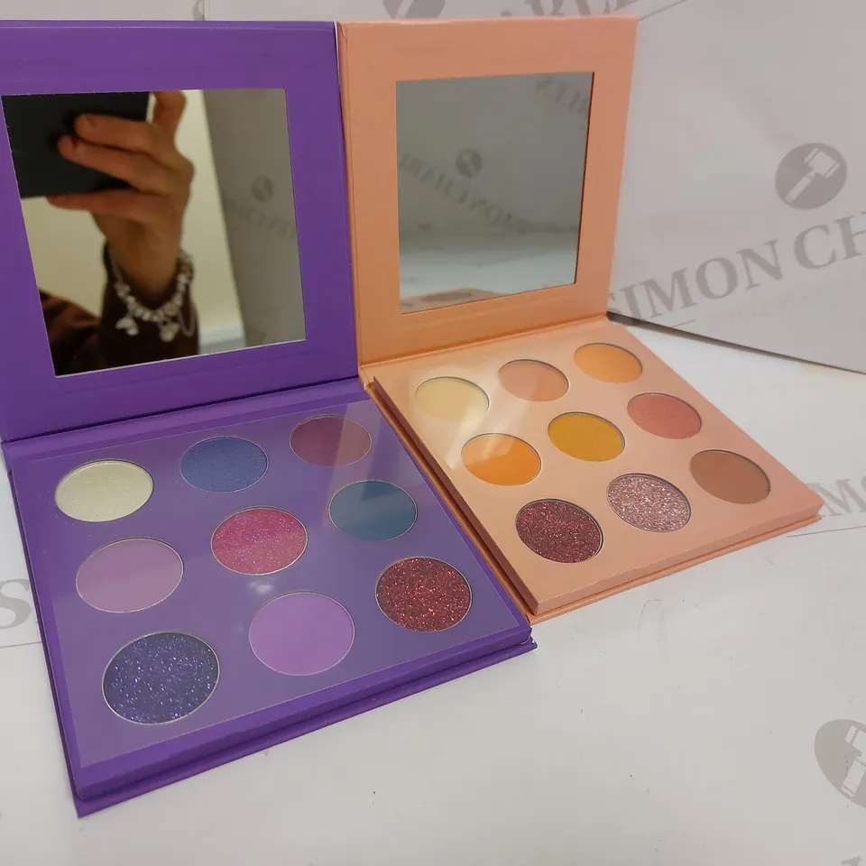 BOX OF APPROX 6 BUNCHEWY ITEMS TO INCLUDE SHADOW PALETTES