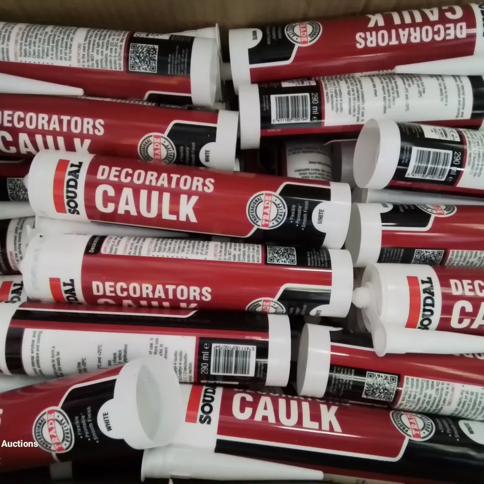 BOX CONTAINING LARGE AMOUNT OF DECORATORS CAULK 