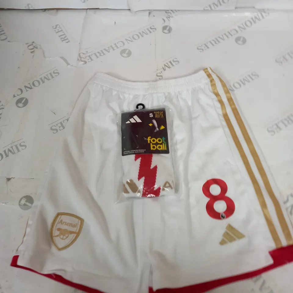 ARSENAL FC HOME KIT WITH ODEGAARD SIZE 26