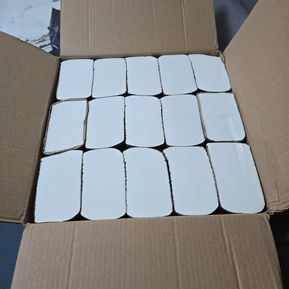 SELPAK 15 X 200 Z FOLD DISPENSER TOWEL BOXED