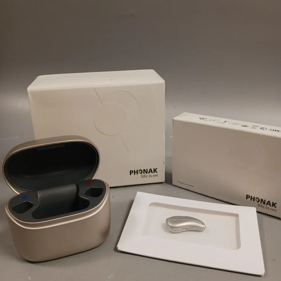 BOXED PHONAK AUDEO LIFE L90 HEARING AID & CHARGING CASE - SILVER GRAY