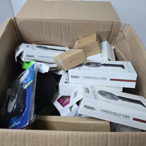 BOX OF APPROX 25 ASSORTED ITEMS TO INCLUDE HANDHELD FANS , CHARGERS AND WALKIE TALKIES