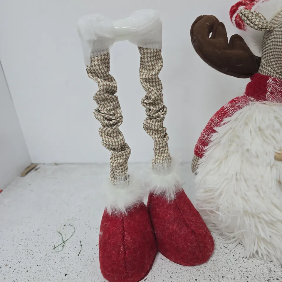 FESTIVE REINDEER PLUSH TOY (EYE MISSING)