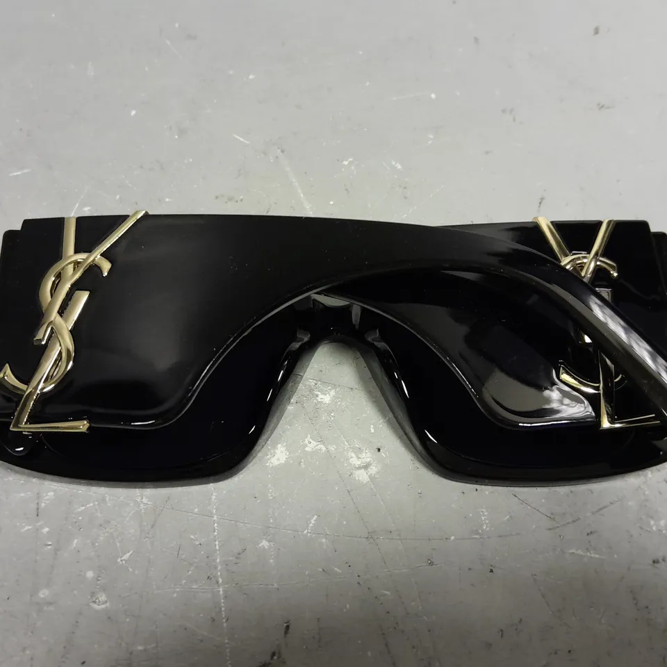 SAINT LAURENT THICK FRAMED LOGO SUNGLASSES