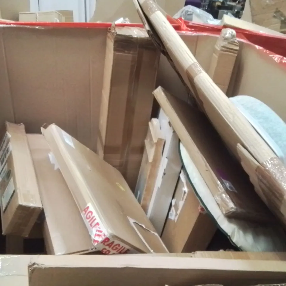 PALLET OF ASSORTED HOUSEHOLD GOODS AND PRODUCTS TO INCLUDE;SHELVES,CEILING LIGHT WITH LIGHT