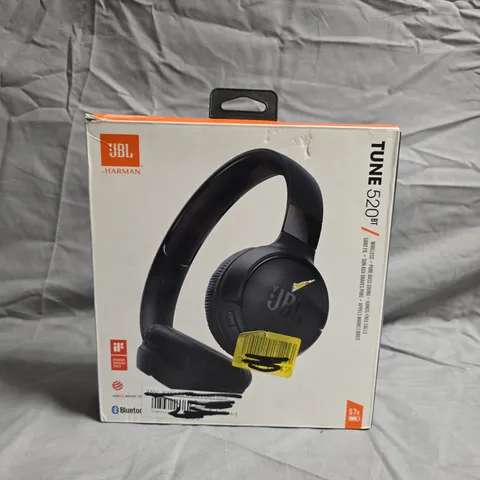 JBL TUNE 520BT WIRELESS HEADPHONES – BOXED