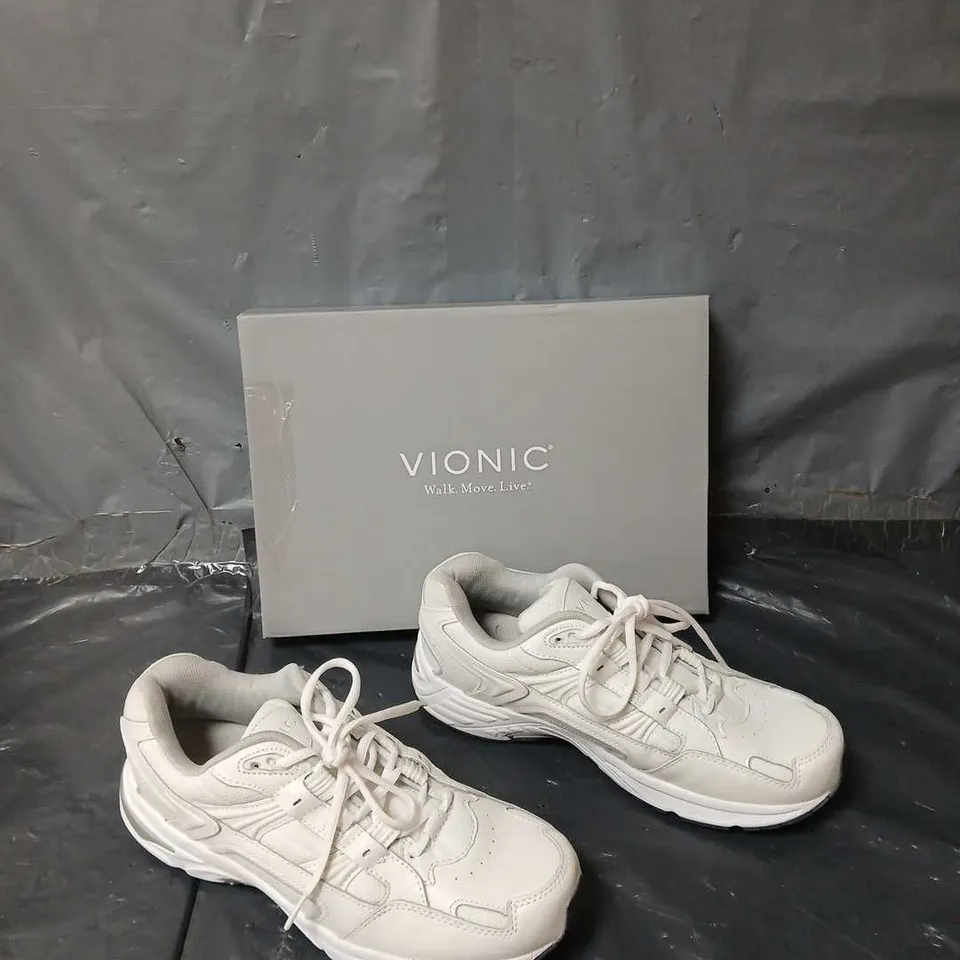 BOXED PAIR OF VIONIC WHITE SPORT TRAINERS UK 7
