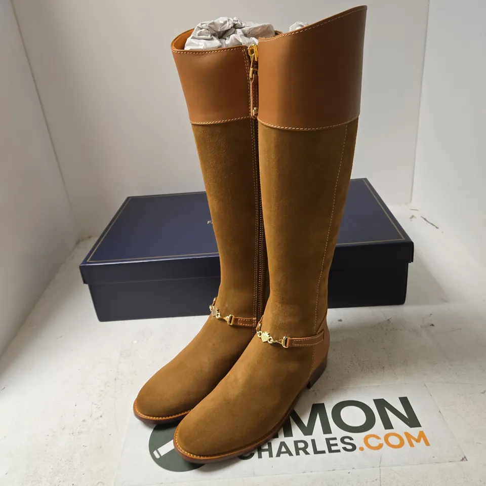 FAIRFAX & FAVOR KNEE-HIGH SUEDE BOOTS – TAN WITH GOLD HARDWARE UK 5