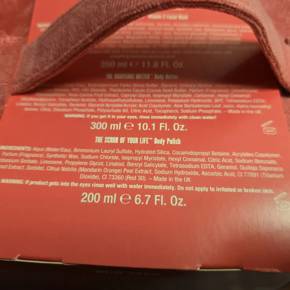 SOAP & GLORY THE GLAM-PACKED SHOWSTOPPER GIFT SET IN PINK CARRY BAG