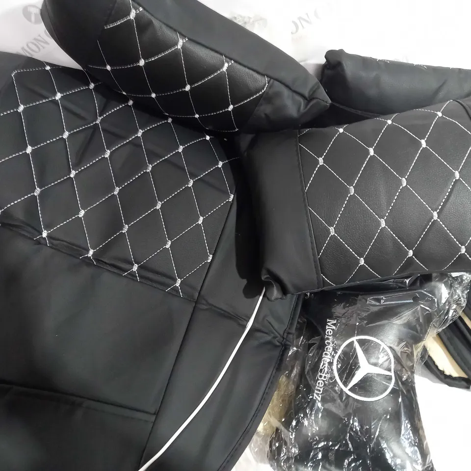 LOT OF 2 CAR SEATS AND PILLOWS 