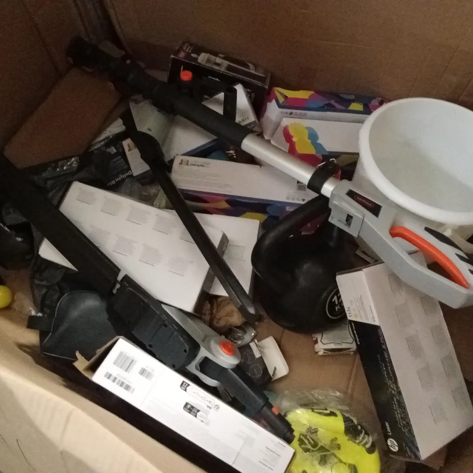 PALLET OF INK CARTRIDGES AND GARDEN PRODUCTS 
