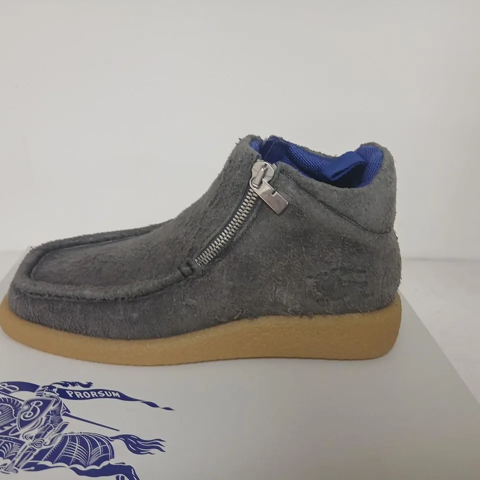 BURBERRY MENS GREY SUEDE ZIP ANKLE BOOTS, UK 8 / EU 42