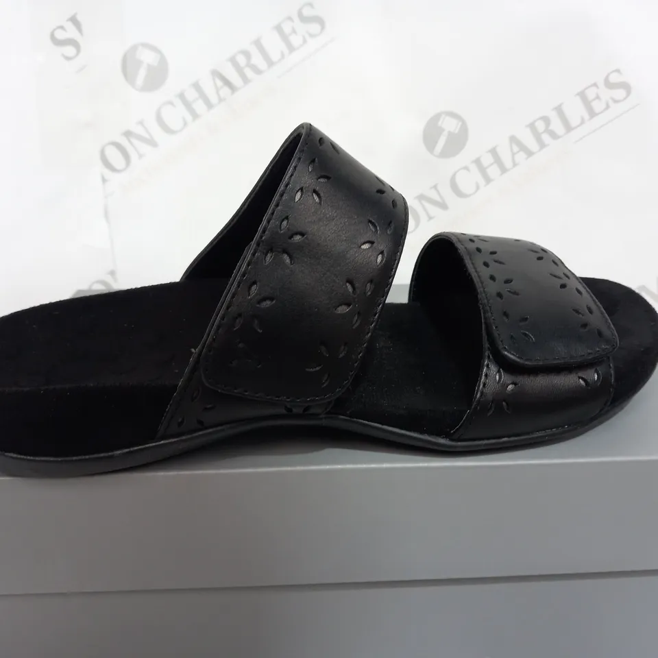 BOXED VIONIC BLACK REST SANDALS IN BLACK - WOMENS 7