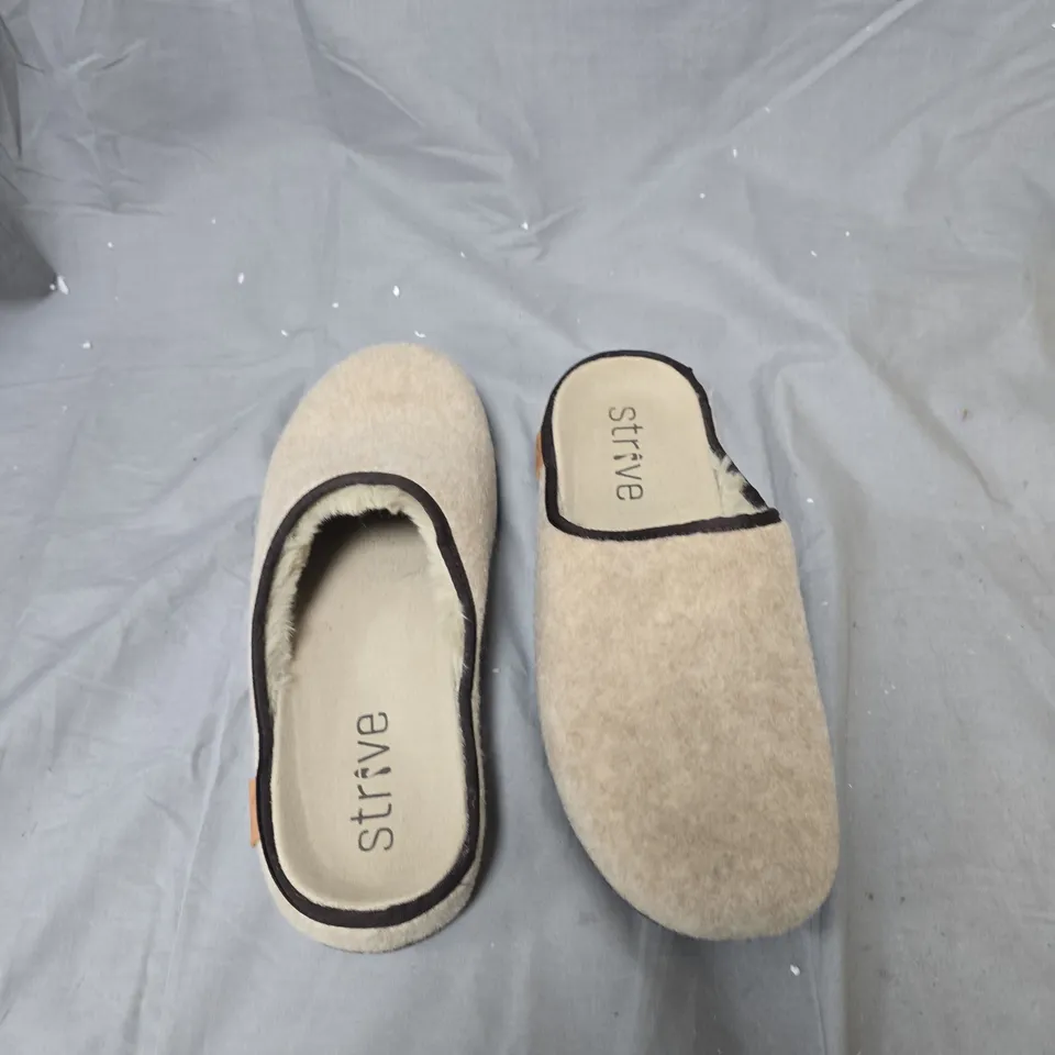 STRIVE BEIGE FELT SLIPPERS – WOMEN'S INDOOR FOOTWEAR-SIZE UK 6
