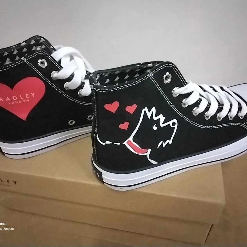 BOXED PAIR RADLEY BLACK  CANVAS HI BOOTS SIZE UK 4