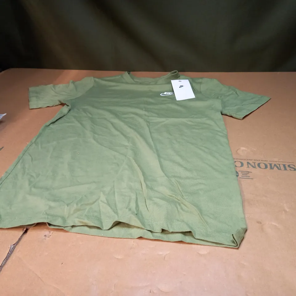 NIKE ALLIGATOR STYLE SWEATSHIRT XL