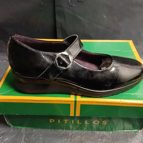 PITILLOS BLACK PATENT MARY JANE SHOES – WOMEN'S - UK SIZE 37