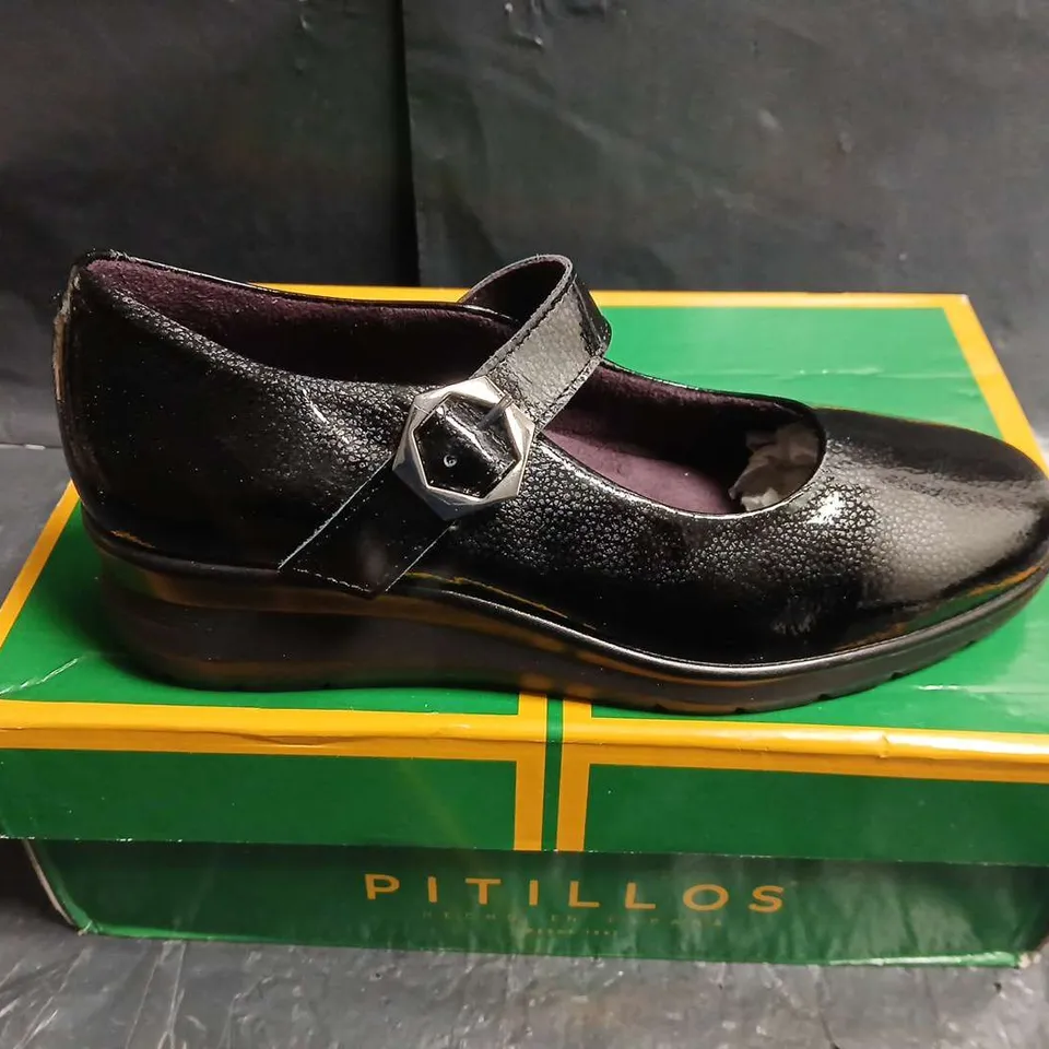PITILLOS BLACK PATENT MARY JANE SHOES – WOMEN'S - UK SIZE 37