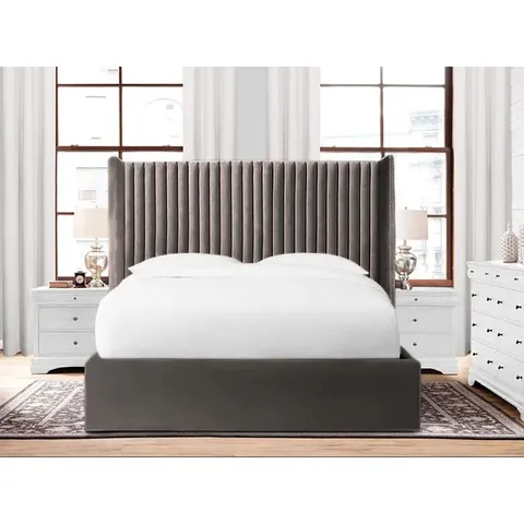 BAGGED SHELTON UPHOLSTERED KING SIZED BED FRAME (4 ITEMS)
