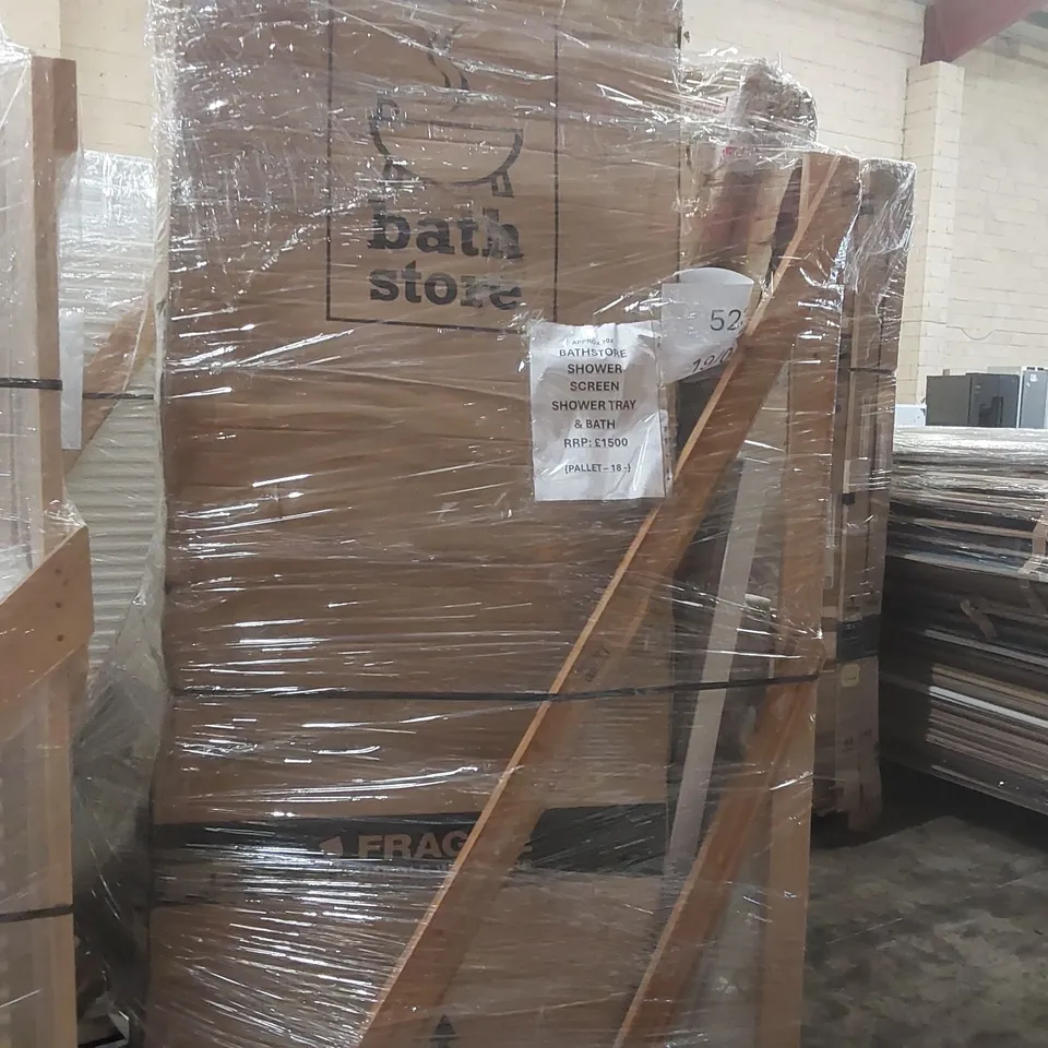 PALLET CONTAINING APPROXIMATELY 10x BATHSTORE SHOWER SCREEN SHOWER TRAY & BATH TUB